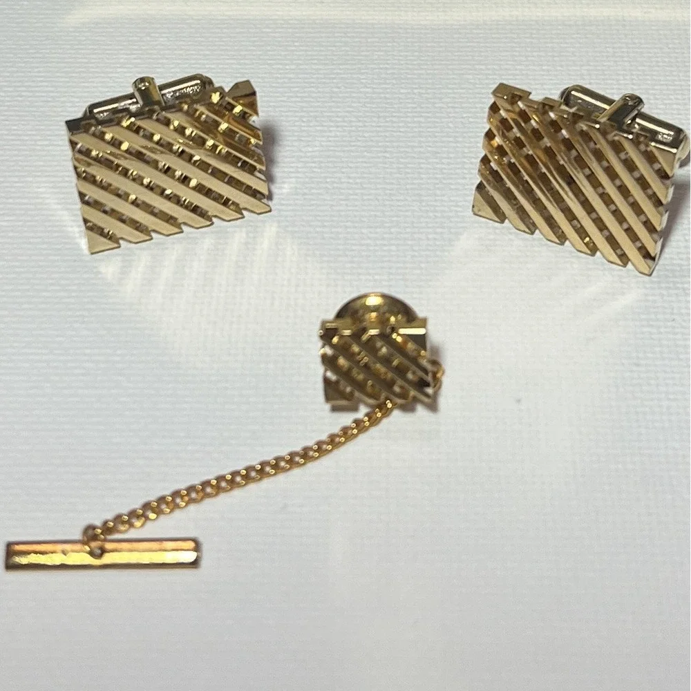 Men's‎ Vintage New In Box Prince Robale Timeless Gold Tone Cuff Links & Tie Pin